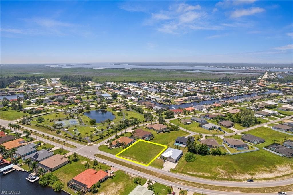 3510 Ceitus PKWY CAPE CORAL, FL 33991
