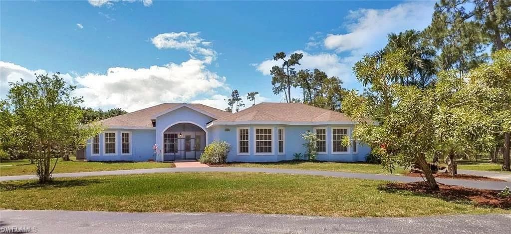 5880 English Oaks LN NAPLES, FL 34119