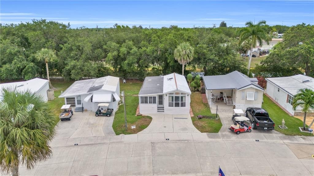 6 Bass LN NAPLES, FL 34114