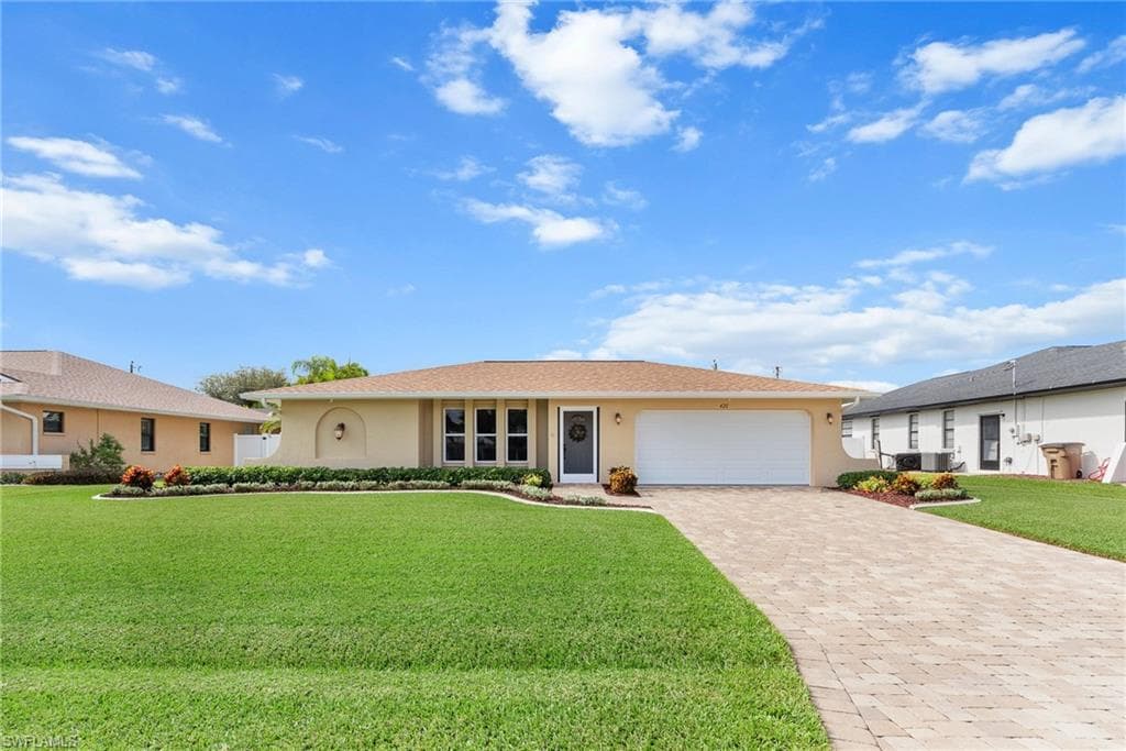 420 SW 38th ST CAPE CORAL, FL 33914