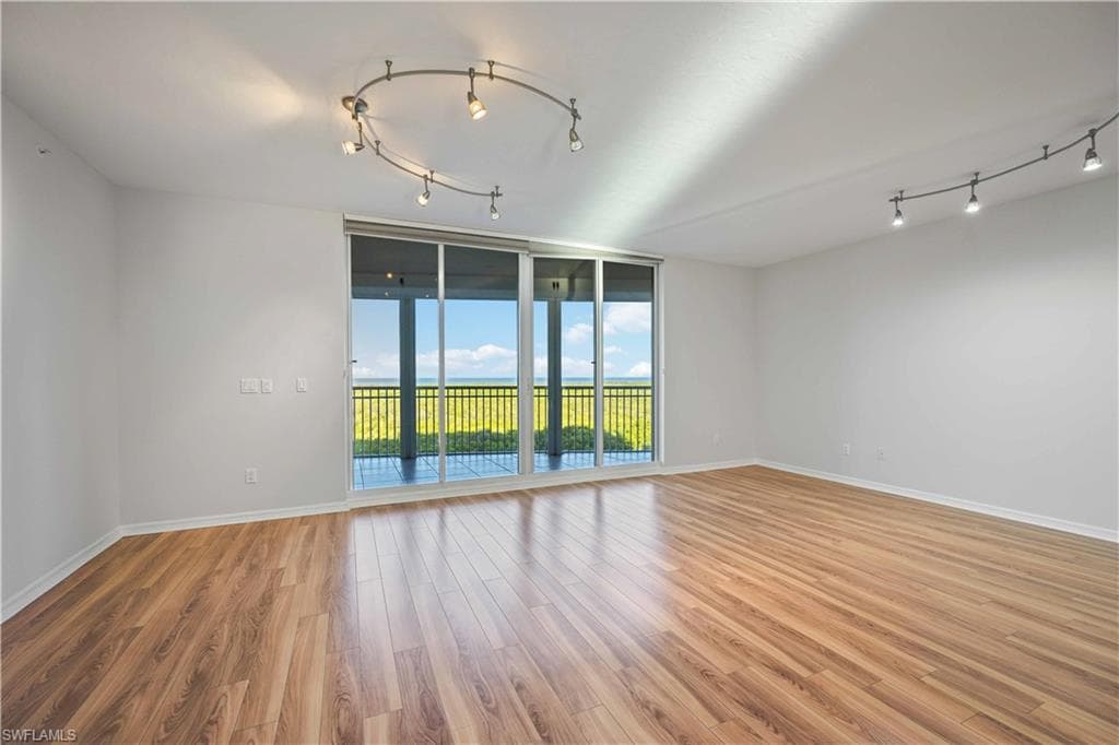 1001 Arbor Lake DR 705 NAPLES, FL 34110