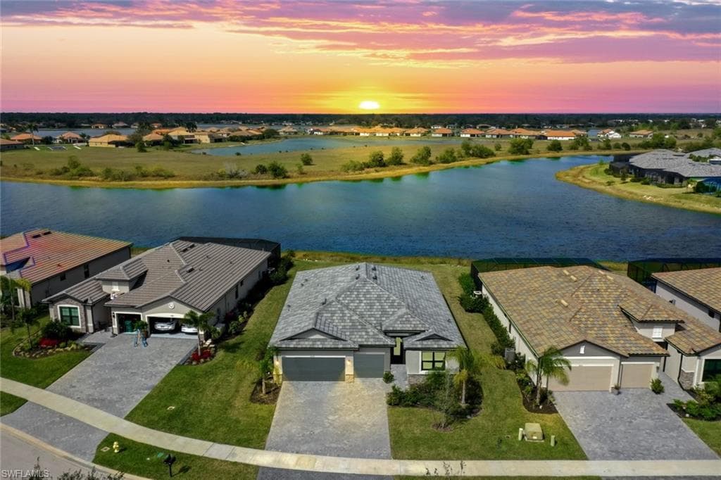 1439 Birdie DR NAPLES, FL 34120