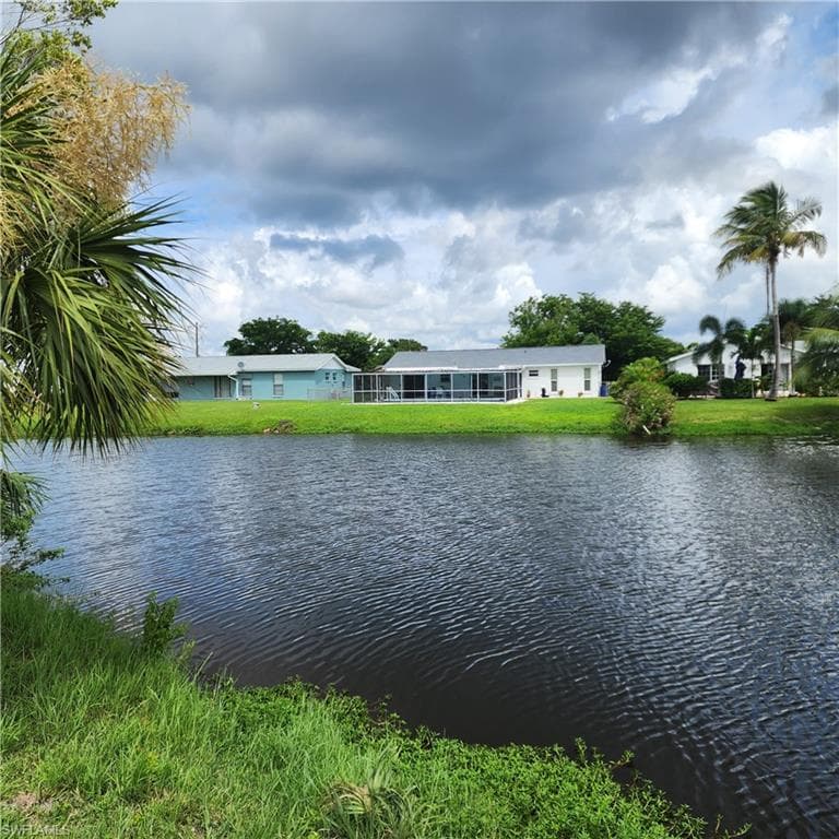 1061 Ridgeway DR NORTH FORT MYERS, FL 33903
