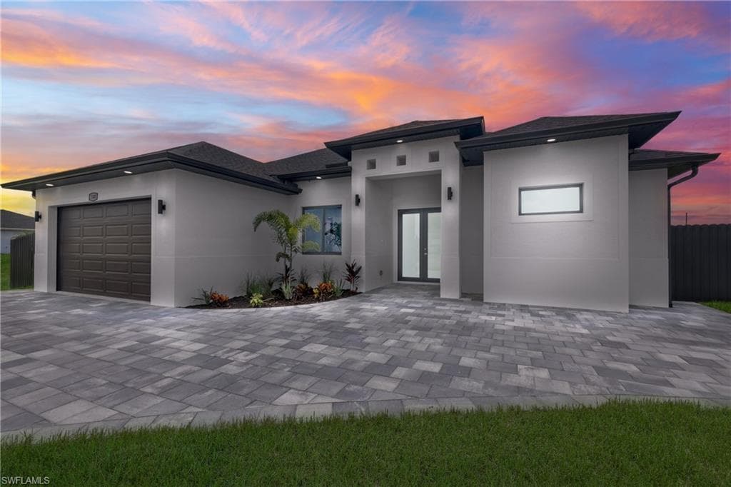 1102 NE 9th TER CAPE CORAL, FL 33909