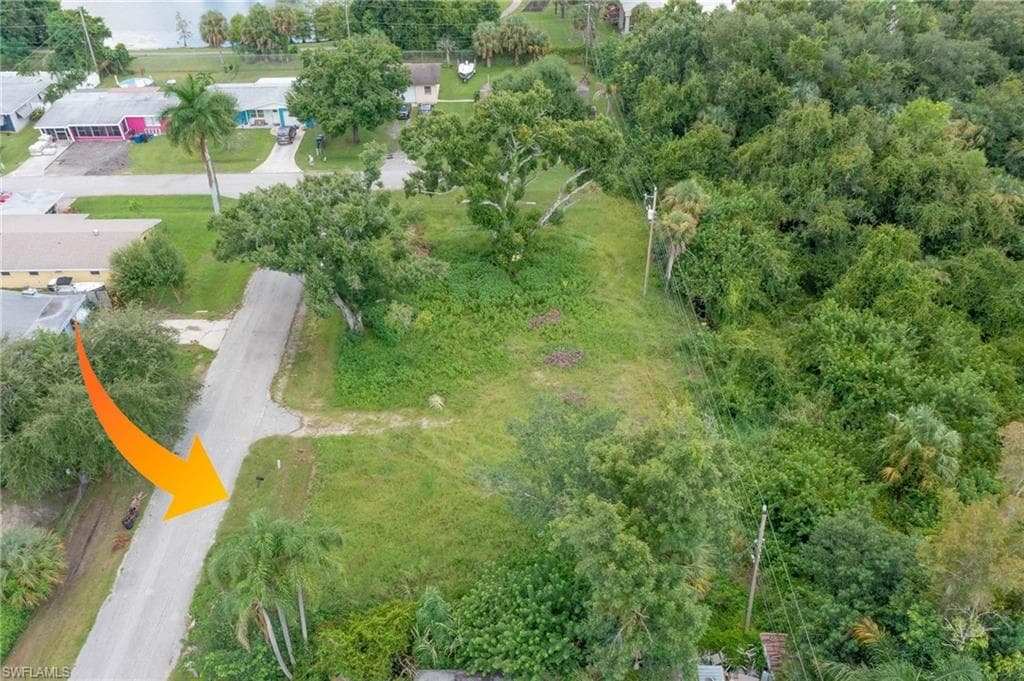 134,138 Powell Creek CIR NORTH FORT MYERS, FL 33917