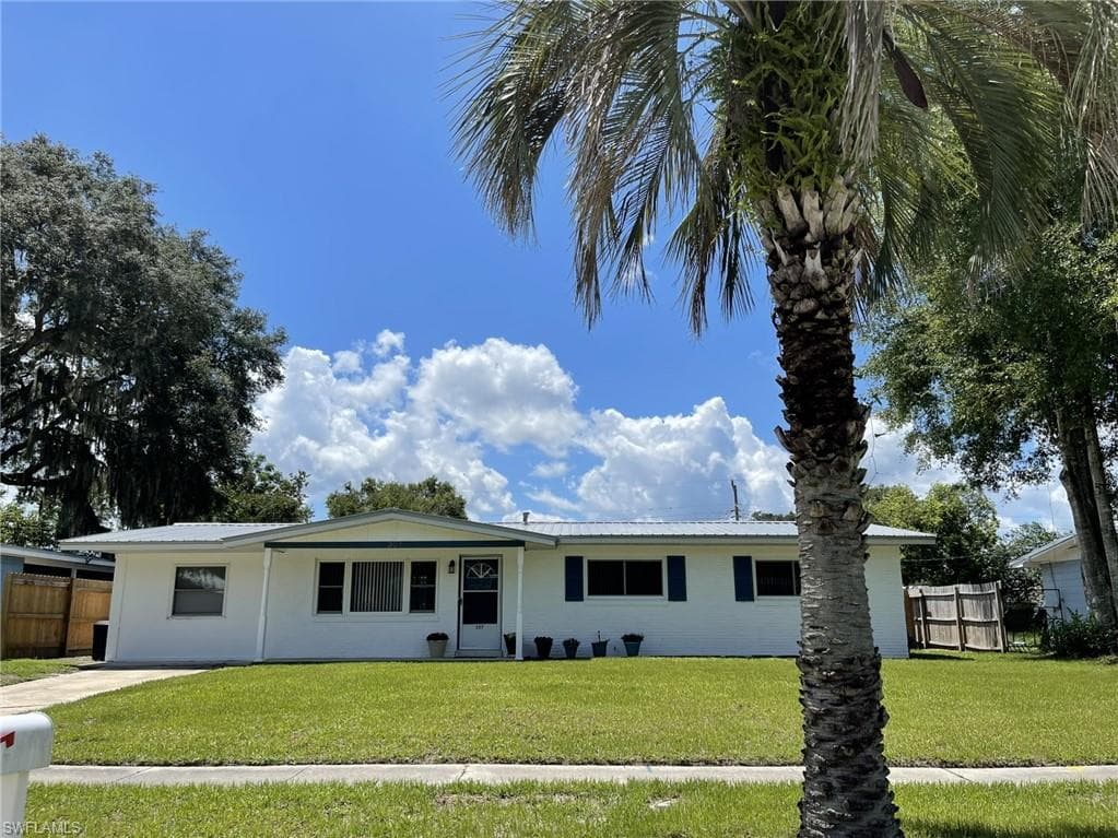 307 Belmont DR PALATKA, FL 32117