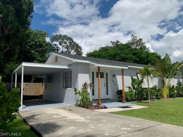 1915 Llewellyn DR FORT MYERS, FL 33901