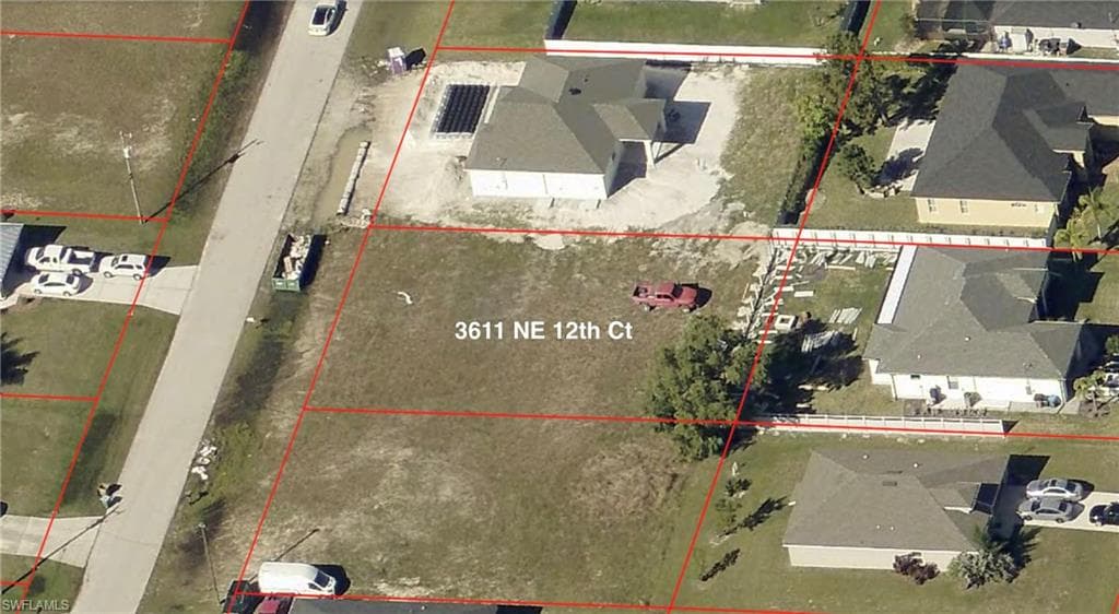 3611 NE 12th CT CAPE CORAL, FL 33909
