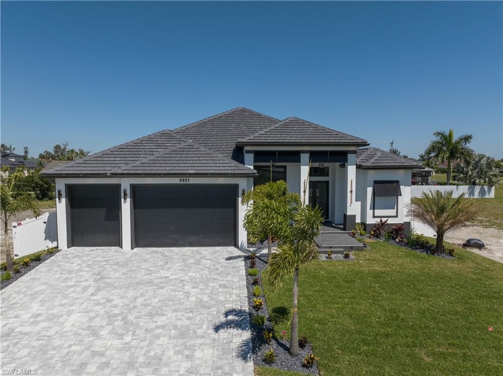 3321 SW 3rd LN CAPE CORAL, FL 33991