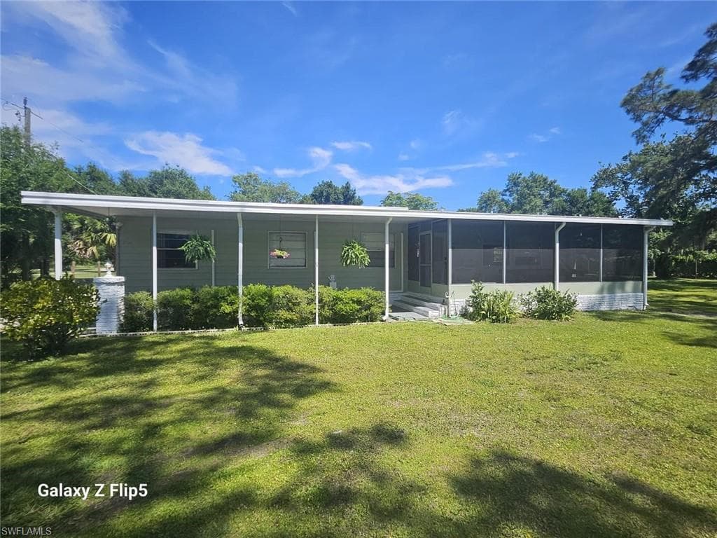 5741 Neal RD FORT MYERS, FL 33905