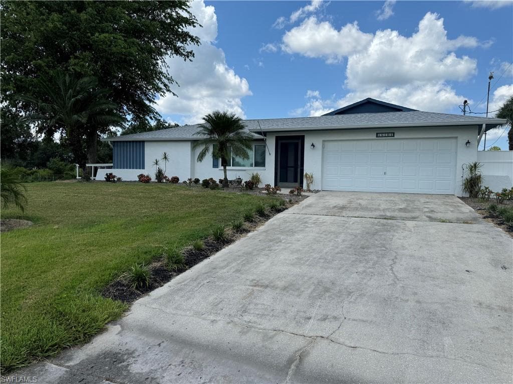 18161 Interlochen LN ALVA, FL 33920