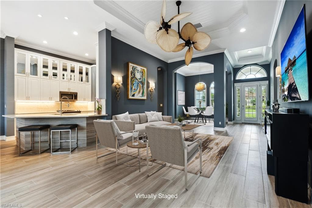 8239 Potomac LN NAPLES, FL 34104