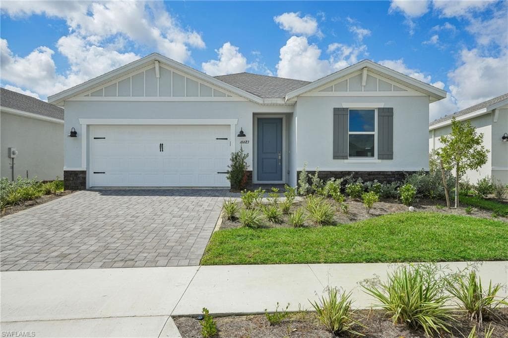 16683 Expedition CT PUNTA GORDA, FL 33982