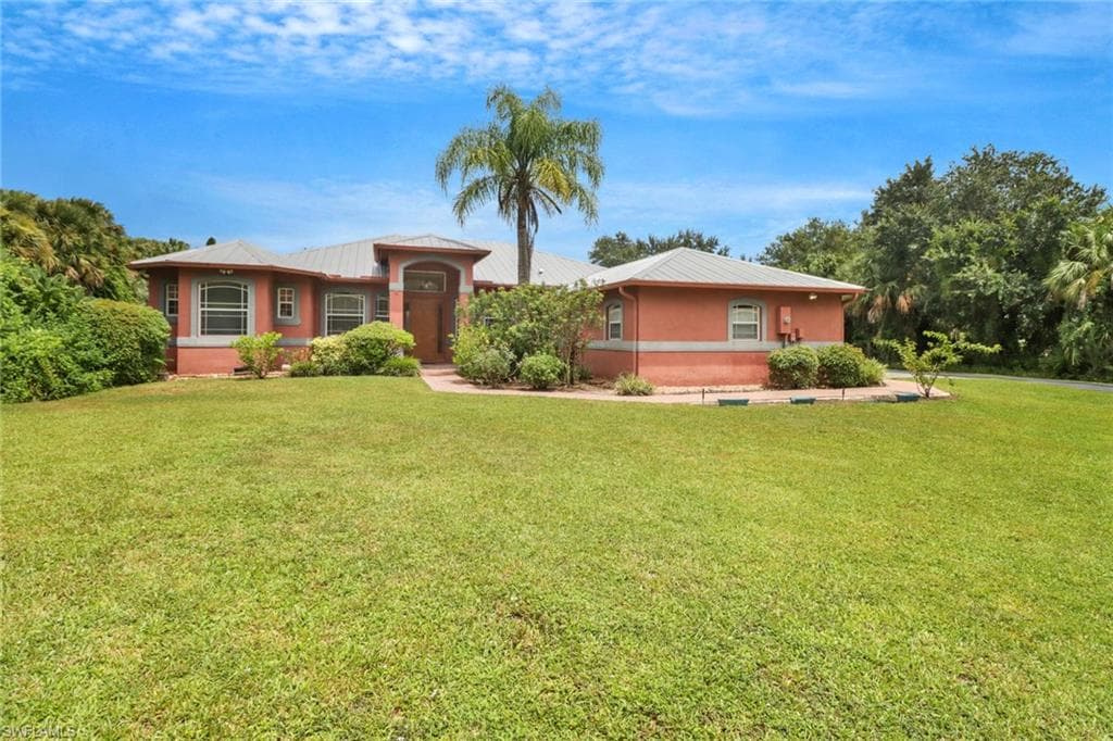 161 10th AVE NW NAPLES, FL 34120