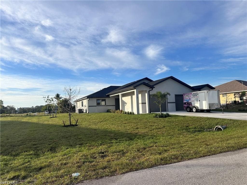 712/714 SE 8th TER CAPE CORAL, FL 33990