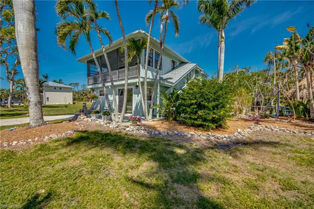 7372 Pomegranate DR BOKEELIA, FL 33922