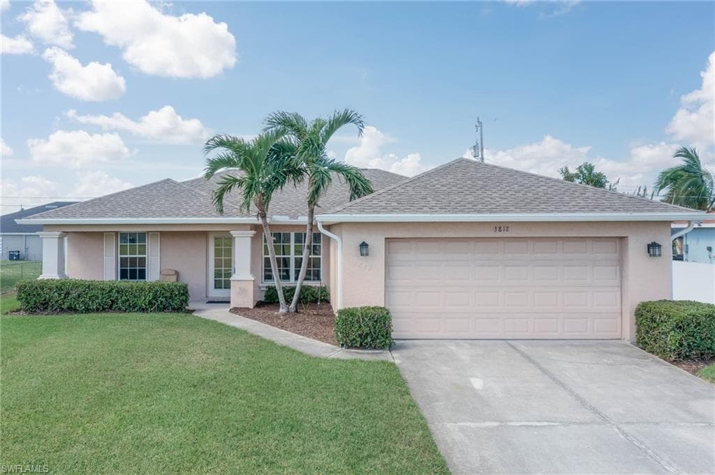 3812 SW 8th PL CAPE CORAL, FL 33914