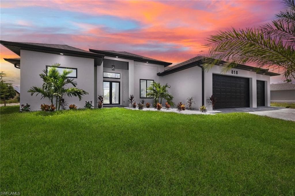 818 SW 31st TER CAPE CORAL, FL 33914