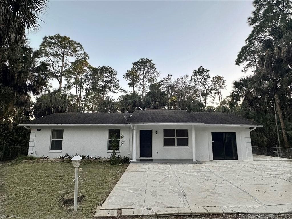 240 14th AVE NE NAPLES, FL 34120