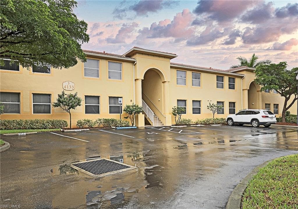 4133 Bellasol CIR 316 FORT MYERS, FL 33916