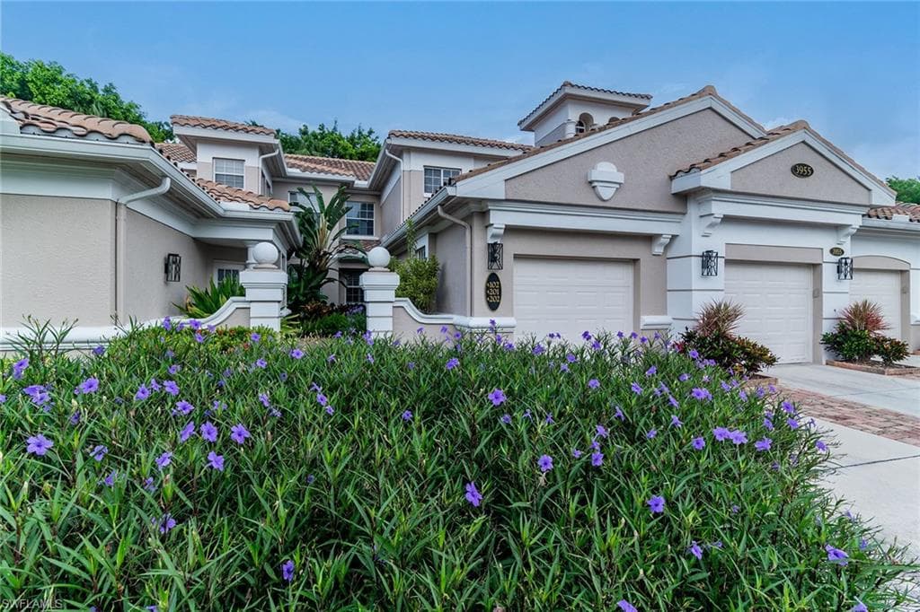 3955 Deer Crossing CT 102 NAPLES, FL 34114