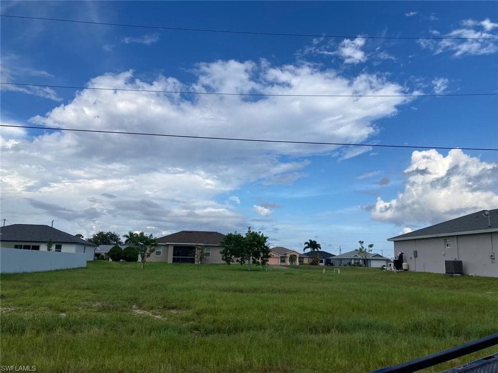 316 NW 17th PL CAPE CORAL, FL 33993