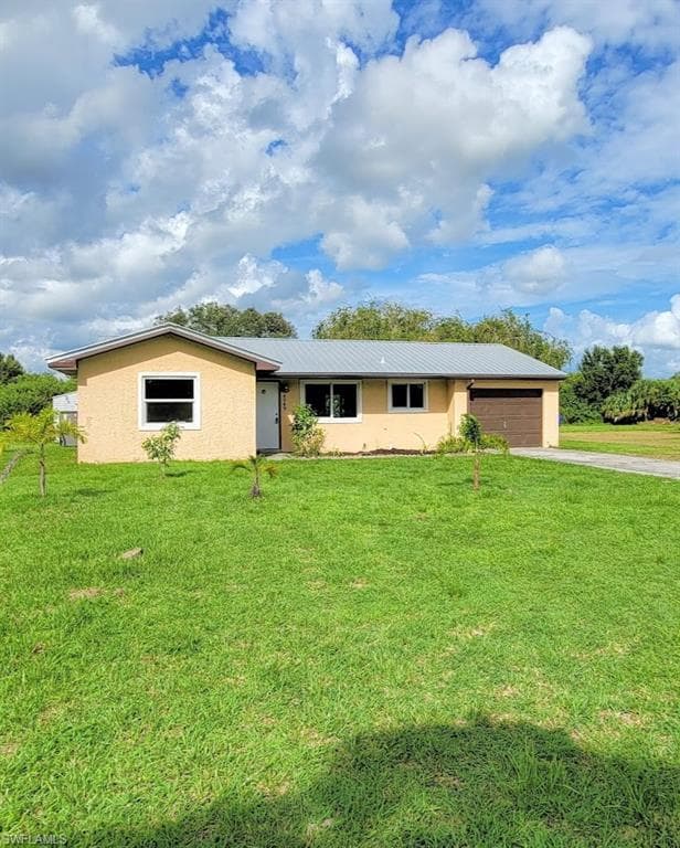4049 N Edgewater CIR LABELLE, FL 33935