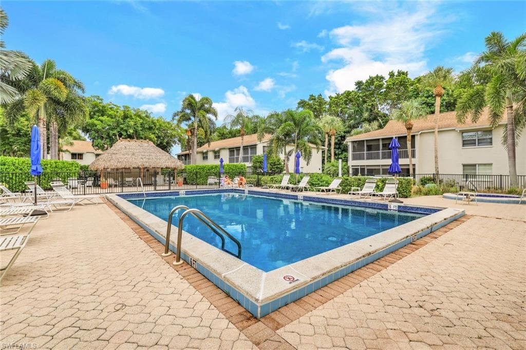 3200 Binnacle DR B4 NAPLES, FL 34103