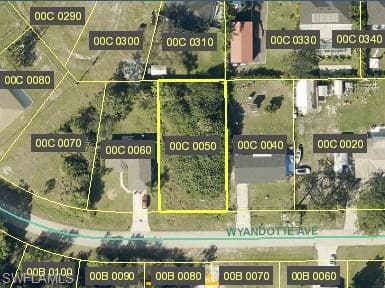 2197 Wyandotte AVE ALVA, FL 33920