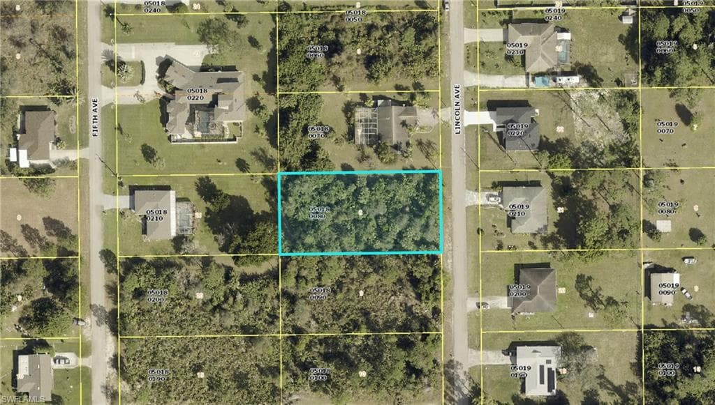 513 Lincoln AVE LEHIGH ACRES, FL 33972