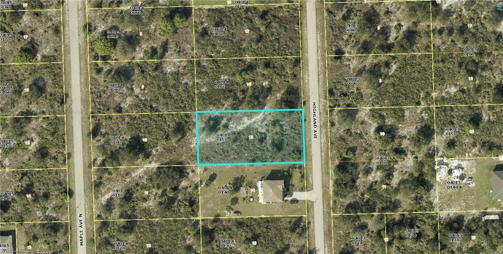905 Highland AVE LEHIGH ACRES, FL 33972