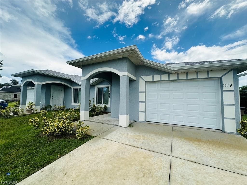 1117 Ichabod AVE S 1119 LEHIGH ACRES, FL 33973
