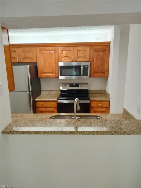 194 Santa Clara DR 14 NAPLES, FL 34104