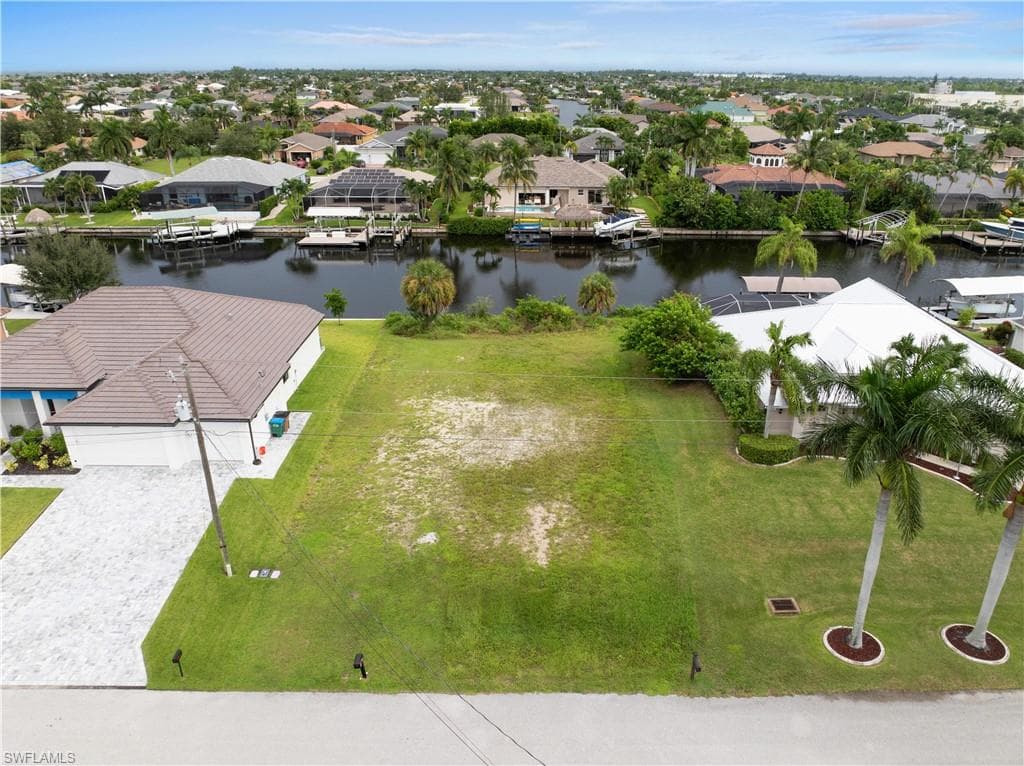 2529 SW 37th ST CAPE CORAL, FL 33914