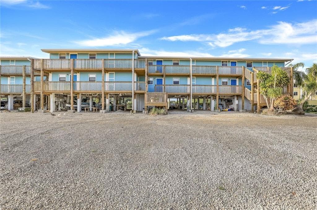 211 Buckner AVE S 825 EVERGLADES CITY, FL 34139