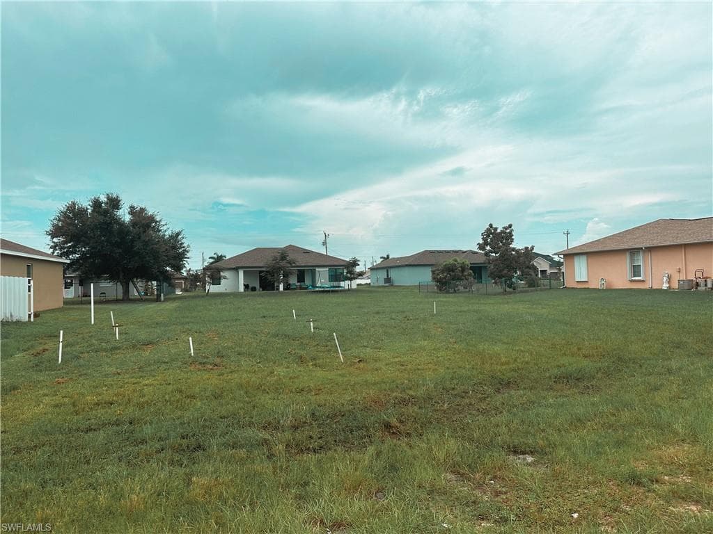 2106 SW 29th TER CAPE CORAL, FL 33914