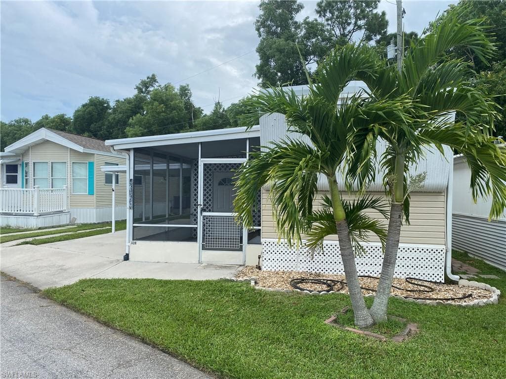 20530 River DR ESTERO, FL 33928