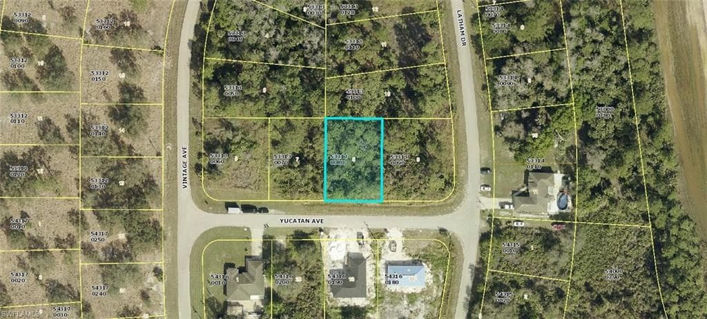 712 Yucatan AVE LEHIGH ACRES, FL 33972