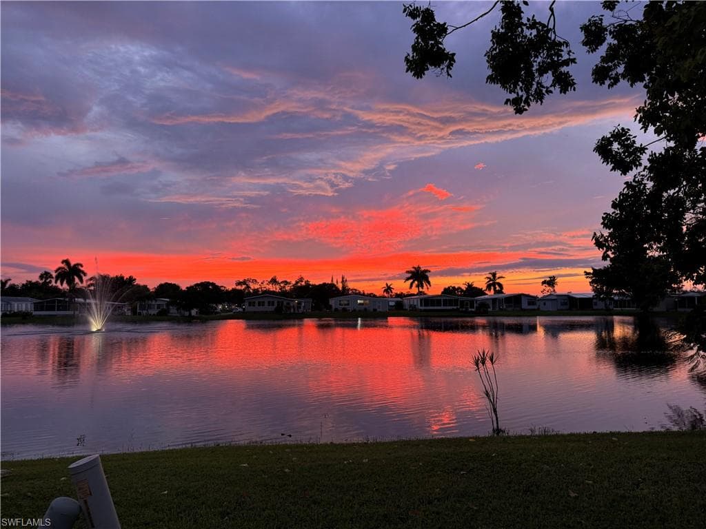 32 Covey LN 32 NAPLES, FL 34114