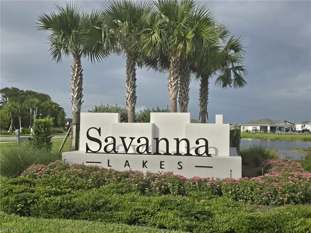 12281 Amber Waves RD LEHIGH ACRES, FL 33974