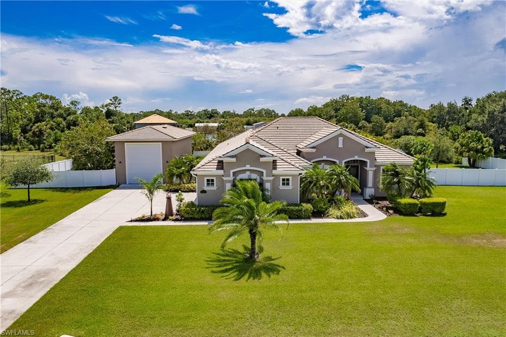 14111 Binghampton DR FORT MYERS, FL 33905