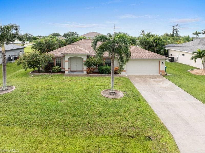 2204 NW 7th TER CAPE CORAL, FL 33993
