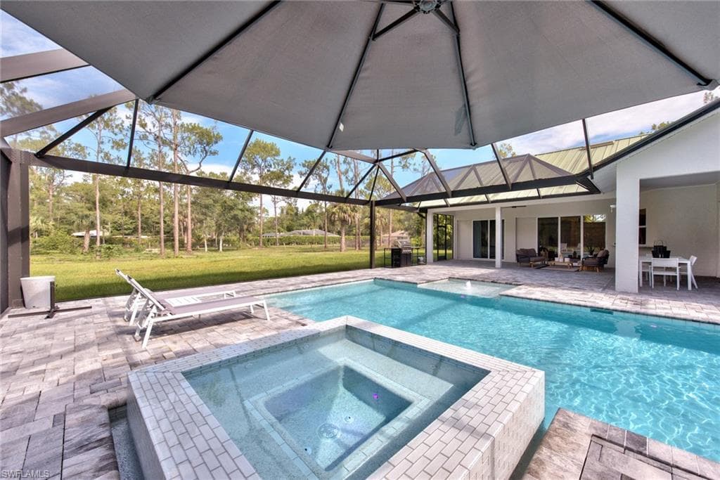 6106 Copper Leaf LN NAPLES, FL 34116