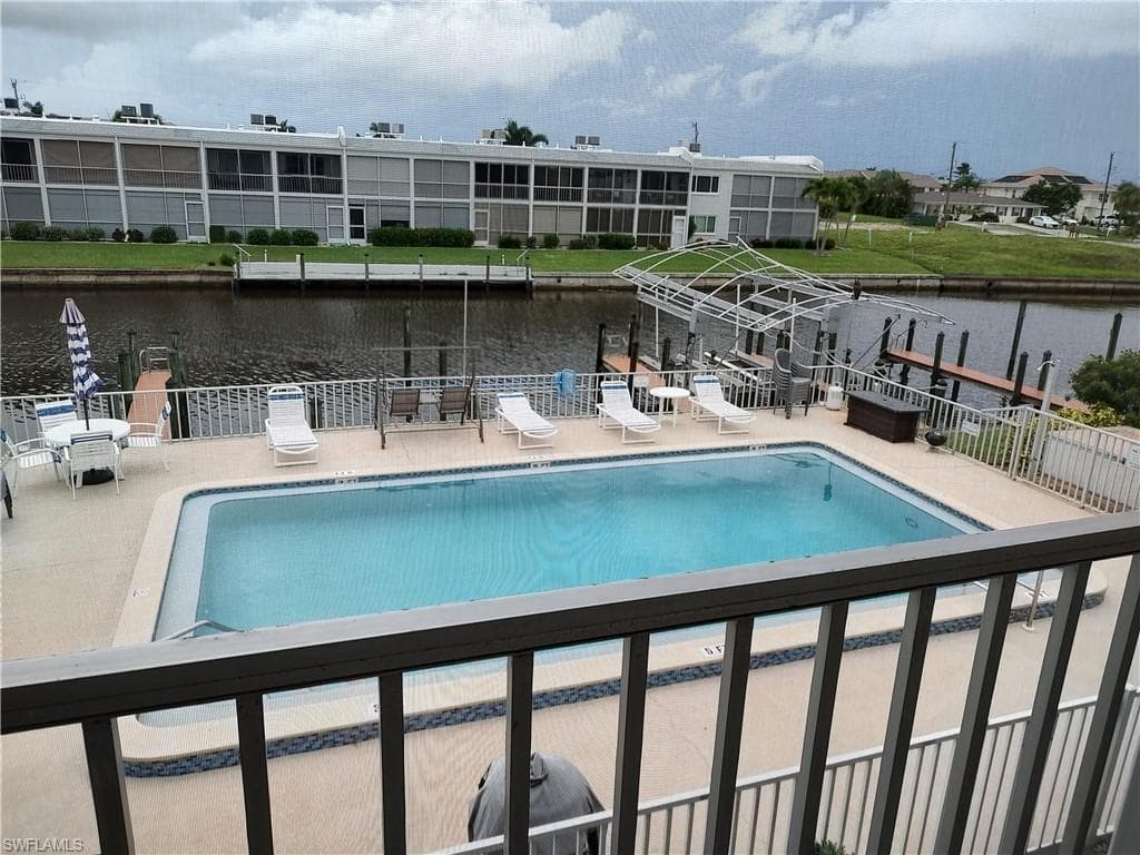 4520 SE 6th PL 2B CAPE CORAL, FL 33904