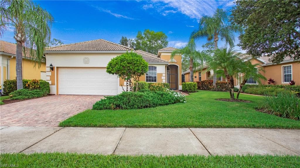 15401 Cortona WAY