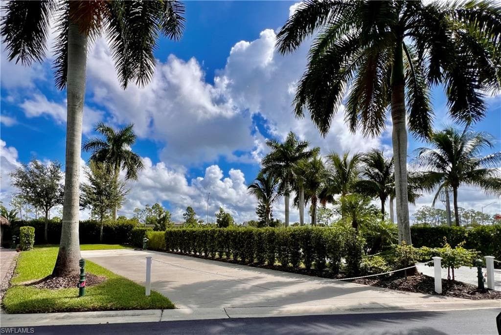 13611 Snook CIR NAPLES, FL 34114