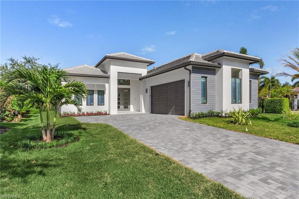 6805 Il Regalo CIR NAPLES, FL 34109