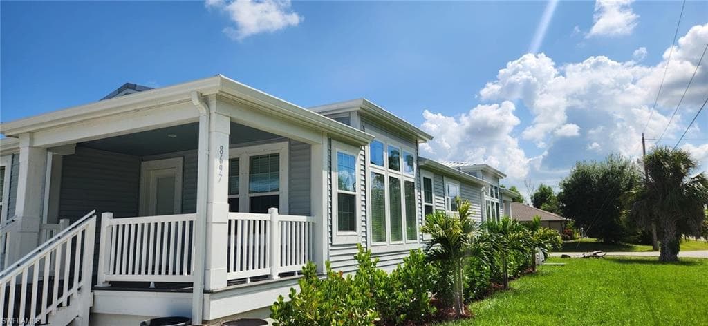 8697 Yukon CT ST. JAMES CITY, FL 33956