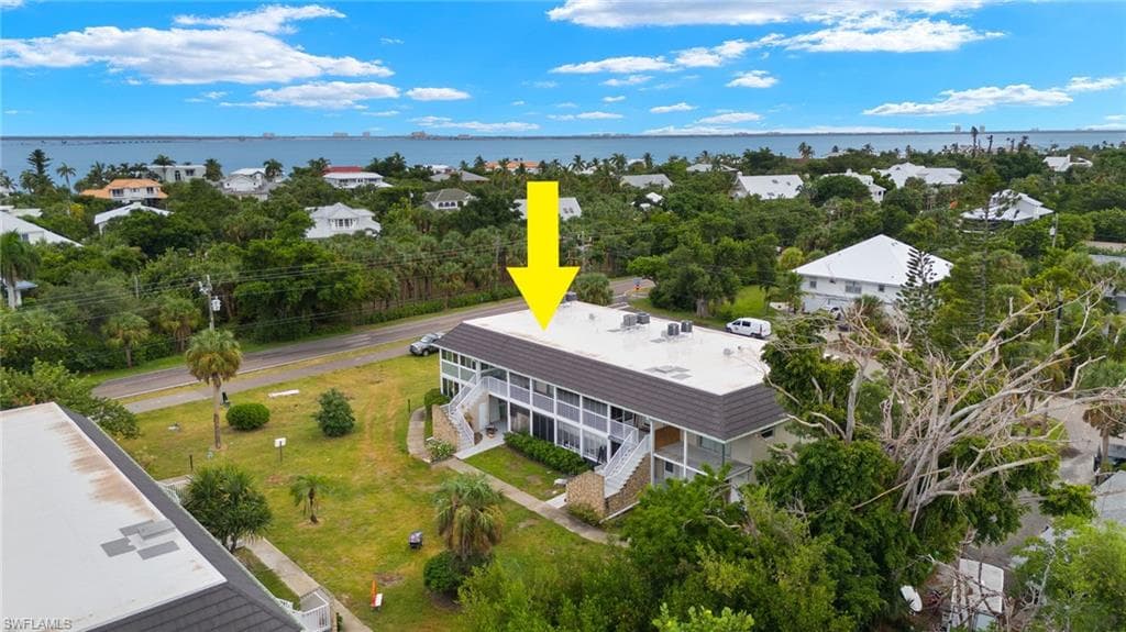 561 Periwinkle WAY F2 SANIBEL, FL 33957