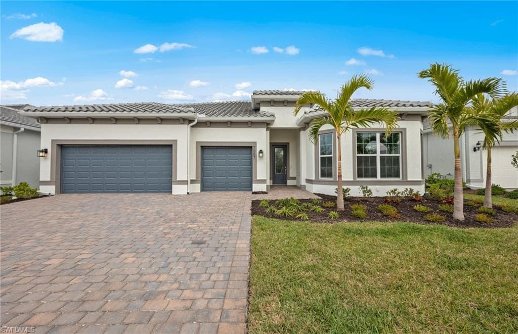 7007 Chapel Creek LN NORTH FORT MYERS, FL 33917